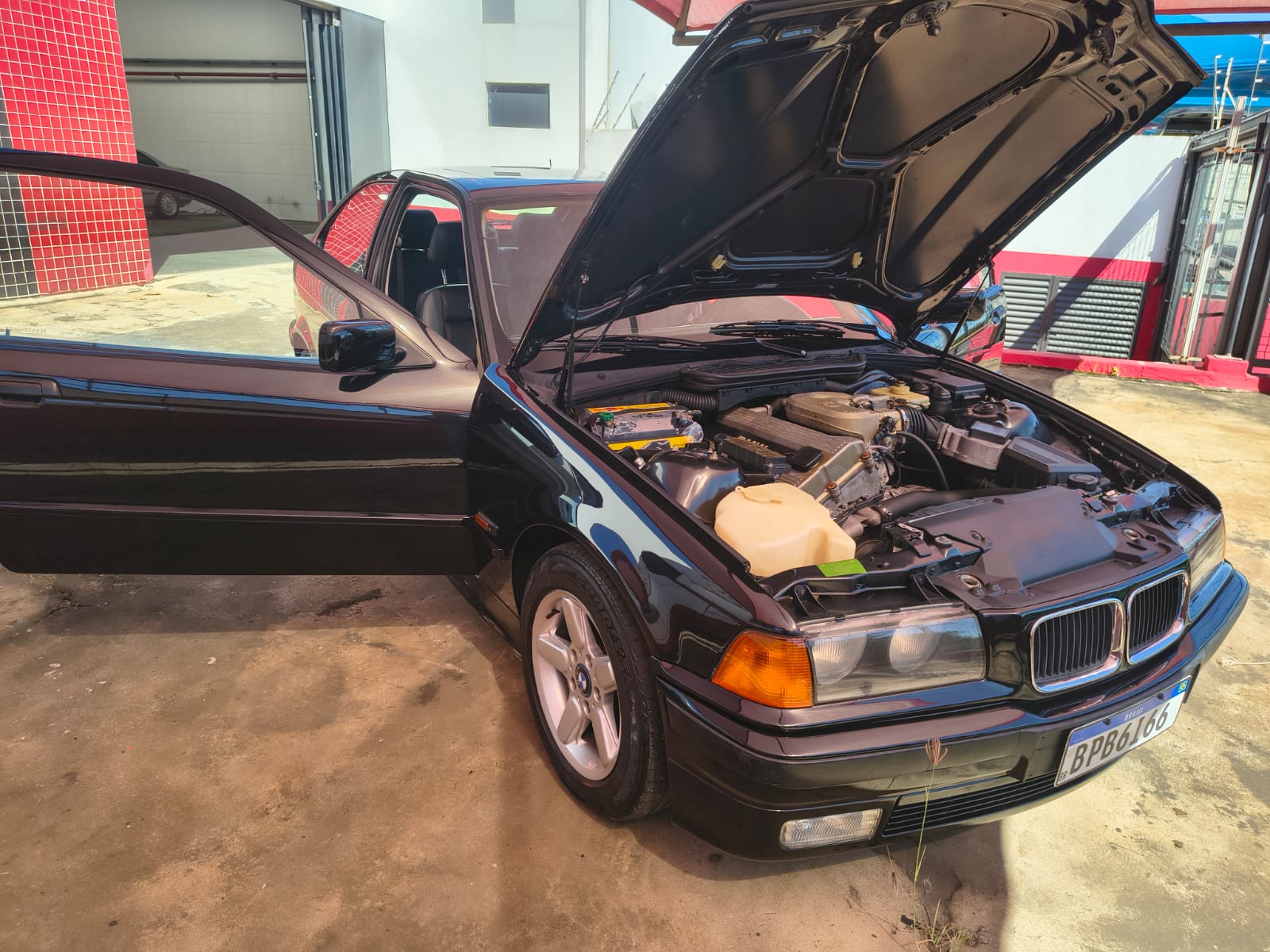 318iA E36